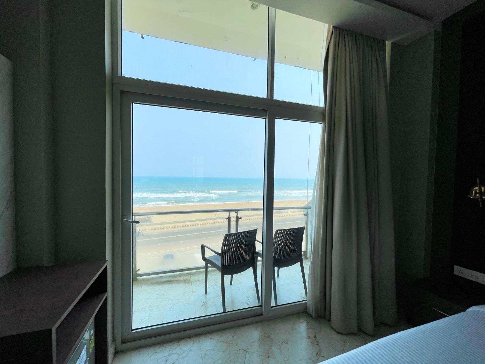 Hotel Tbs In Purí Exteriér fotografie